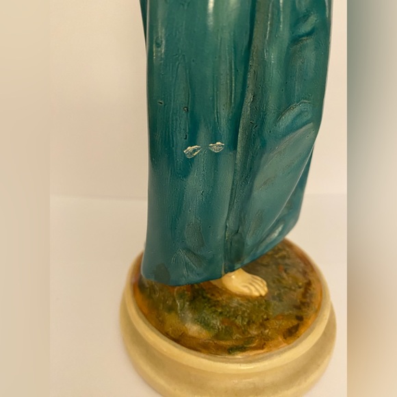 Vintage Borghese Chalkware Pair of Matching Boy & Girl Figurines - Picture 7 of 16